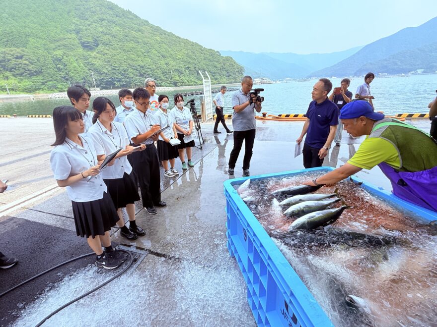 大分県立海洋科学高等学校の生徒が漁業について学ぶ 「体験学習ツアー　第三弾」を開催