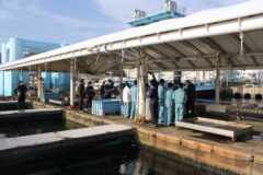 大分県立海洋科学高等学校の生徒とヒラメ養殖を学ぶ！「海洋科学高校体験学習ツアー第四弾」を開催